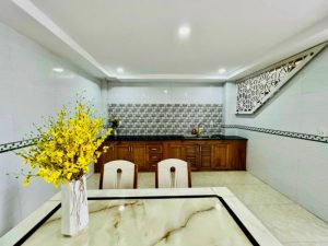 MẶT TIỀN HÀ HUY GIÁP – NHÀ ĐẸP 5 TẦNG – NỘI THẤT CAO CẤP