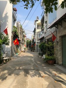 SIÊU HOT: LÔ ĐẤT VUÔNG VỨC NGAY HẺM XE HƠI, GẦN CHỢ LONG TRƯỜNG, QUẬN 9!