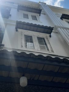 NHÀ 4 TẦNG GẦN XE HƠI, KHU VỰC AN NINH GẦN ĐẦM SEN!