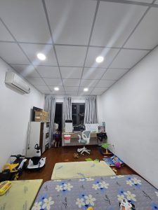 NHÀ HIẾM RỘNG RÃI, SÁT QUẬN 1, ĐẦY ĐỦ TIỆN ÍCH, CHỈ CẦN DỌN VÀO Ở!
