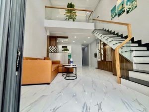 NGAY LÊ VĂN VIỆT – LÃ XUÂN OAI – NHÀ XINH 2 TẦNG – HẺM ÔTÔ – GIÁ 5.1 TỶ
