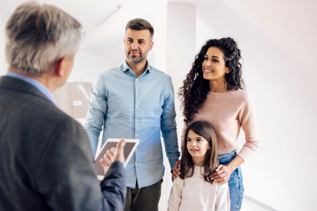 Kinh nghiệm mua nhà lần đầu giúp người mua lựa chọn bất động sản phù hợp, an toàn và hiệu quả.